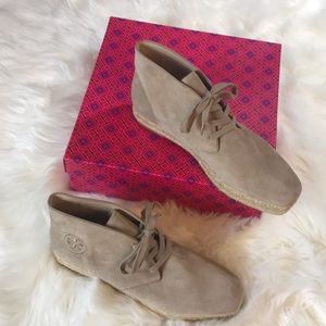 Tory Burch Camel Lace Up Espadrilles Shoes NWT